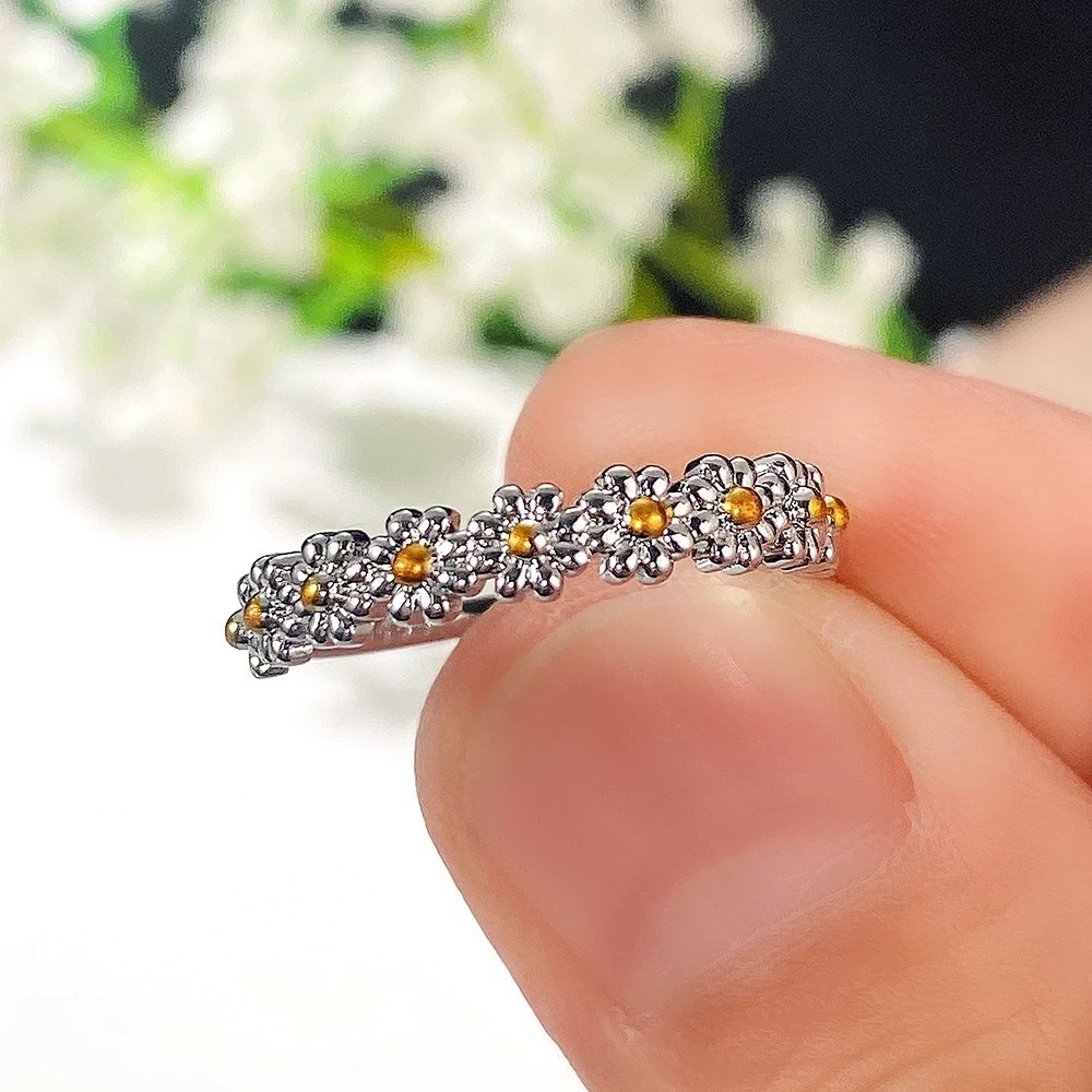 New 925 Silver Beautiful Daisy Flower Ring - Picture 3 of 6
